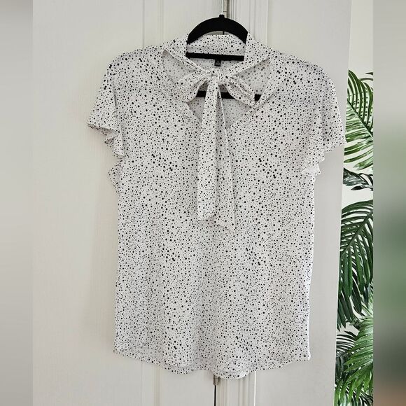 Adrianna Papell Black and White Shirt with Tie Front - Picture 1 of 4